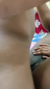 彼女の義理の兄弟と激しくファックするセクシーなグリル