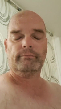 Vadias tomam banho e brincam de chupar