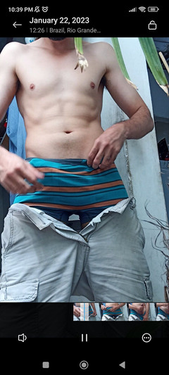 Mr Viking: Muž sexy hodně stříká na zahradě