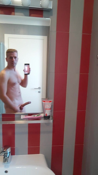 Cock & Body Worship: Vertical POV - honění mého velkého ptáka v koupelně