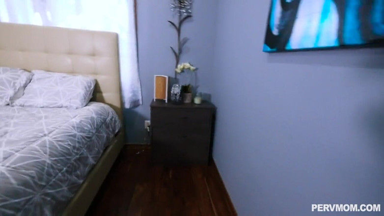 PervMom: Trinity St. Claire Perv Stepmom Stepson Porn