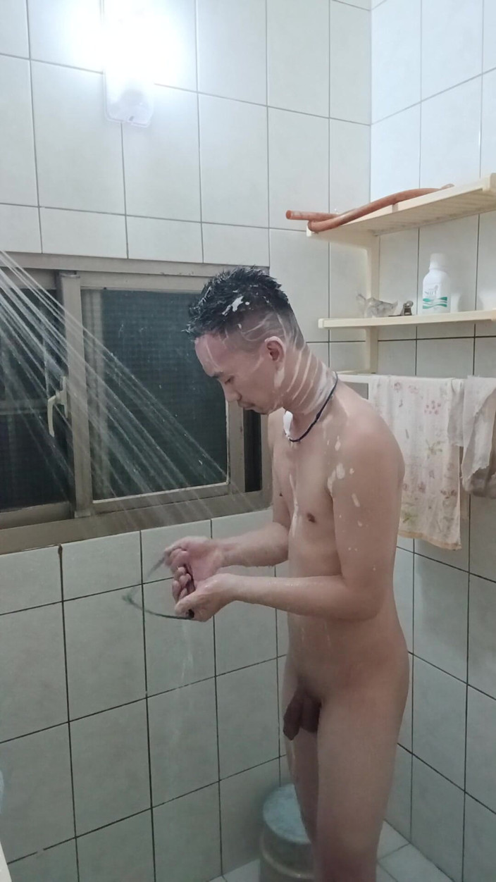 Gaysian fun: Banyo Duşu