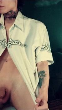 Petit, Le Gars Est Juste Super Sexy