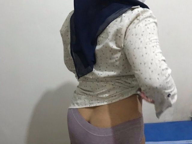 Satisfying chubby wife at night (Xjil bobs 69)