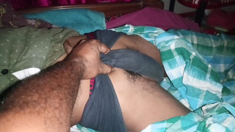 Assam sex king: Masaje de polla a su amigo