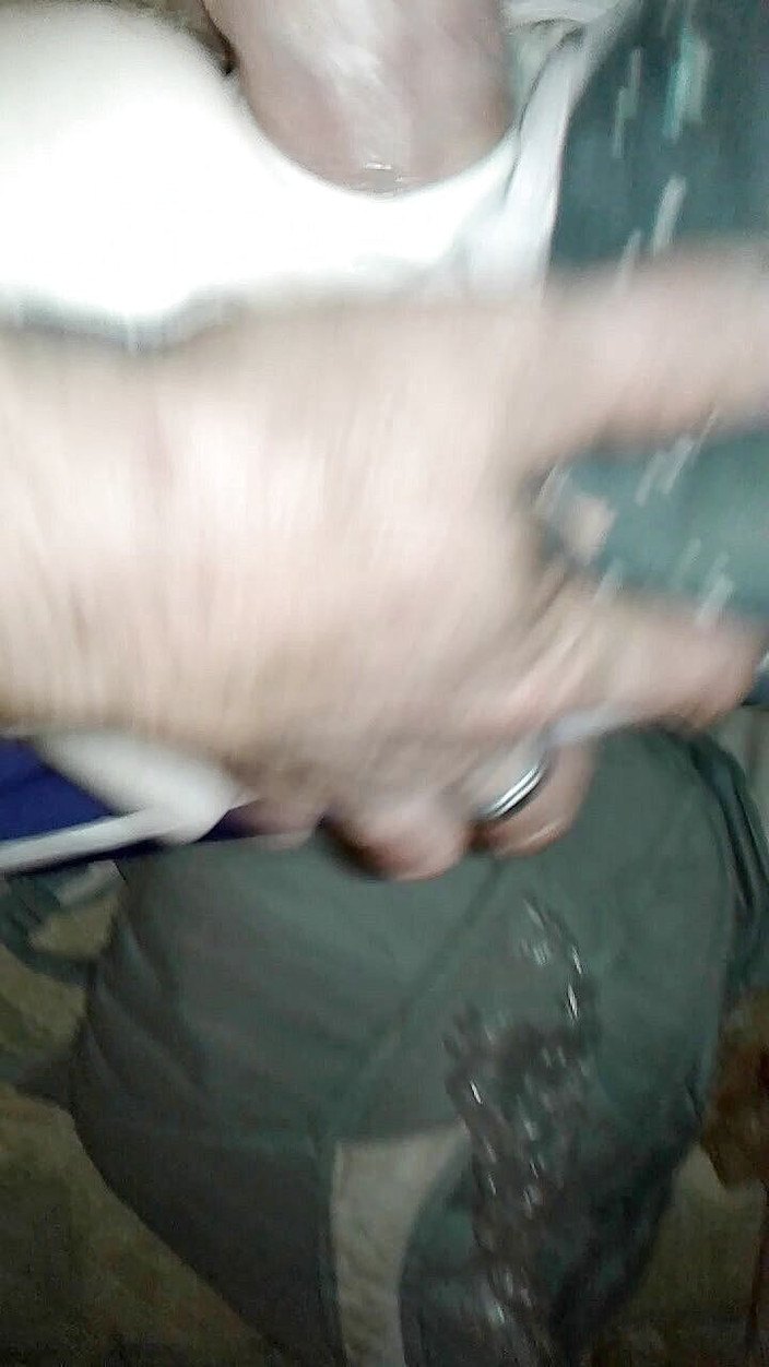 Bigwhitemeat: Ngentot memek silikon dan mainan pantatku dengan tembakan air mani