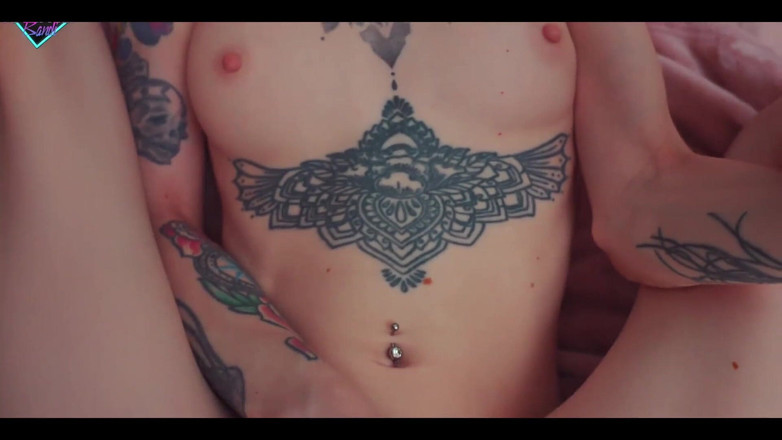 Karneli Bandi: Moje sexy sousedka nemohla odolat mému velkému ptákovi