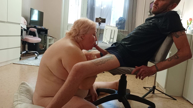 Zona901: přítelkyně chce sperma v puse a saje ptáka