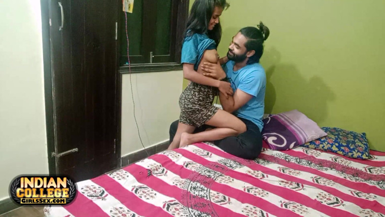 Hindi-Sex: Juicy 18 Year Old Skinny Desi Girlfriend Fucked by Indian Hunk