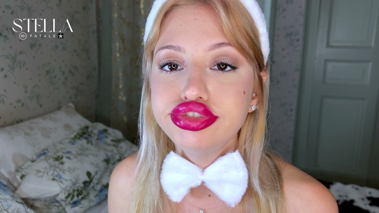 Stellafatale: Slow Motion Lip Trembling Red Lipstick Raspberries