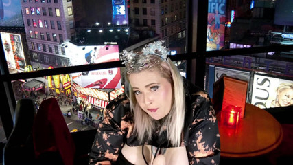 Porno angels: Sally's Sexy New Year's party