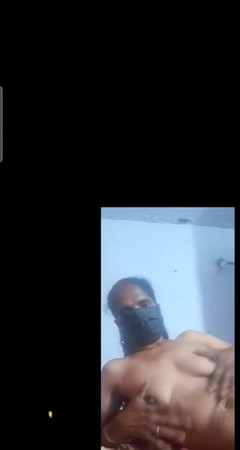 Jayaselvi: Coimbatore teta nahá videohovor