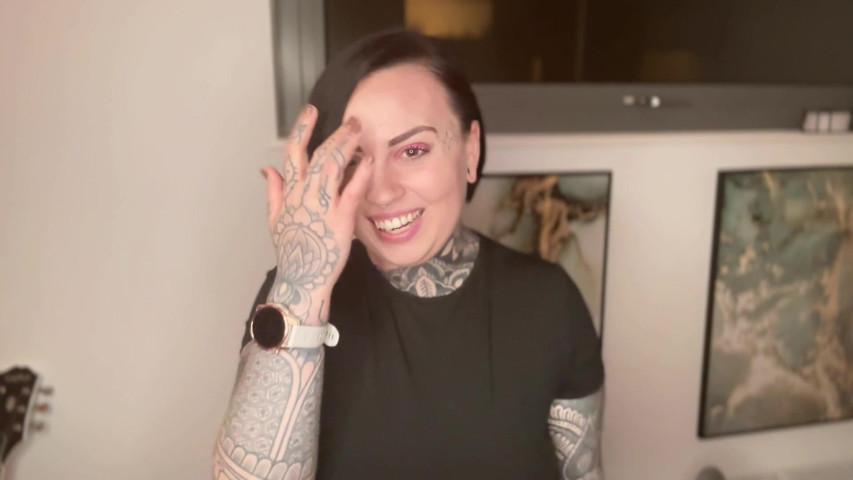 Show Me Those Panties (Miss Valentina)