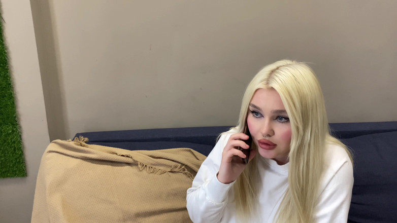 Blondessa: Slut Wife Sucked Husband's Boss