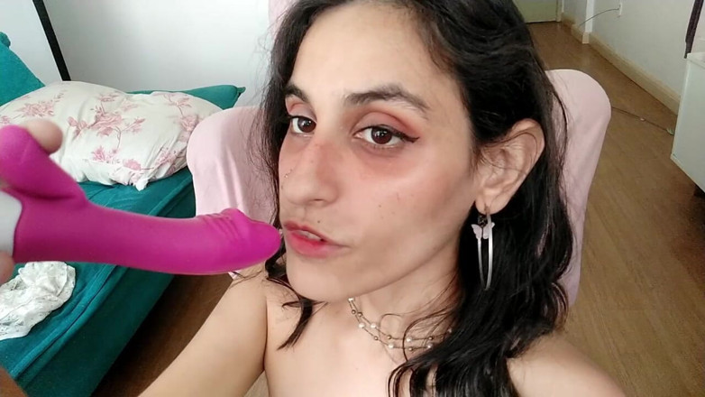 Ms Candy Bunny: Ben senin döl sürtüğünyüm