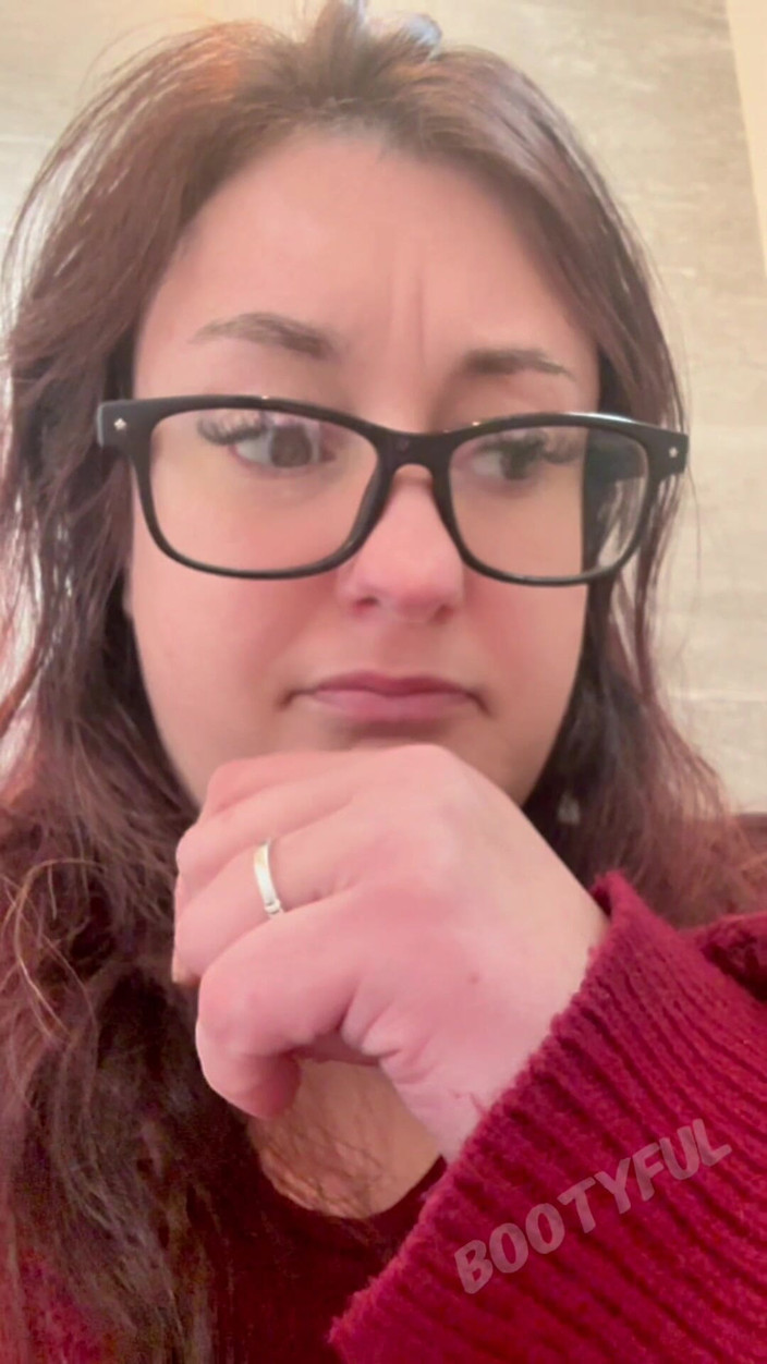 BellaBlast: Gran culo desatado: temblando mis jugosos pedos por Bella Blast