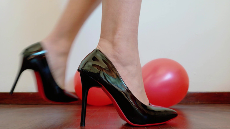 Kinky Lyrical: Поп с воздушным шариком на высоком каблуке! Расширенная версия