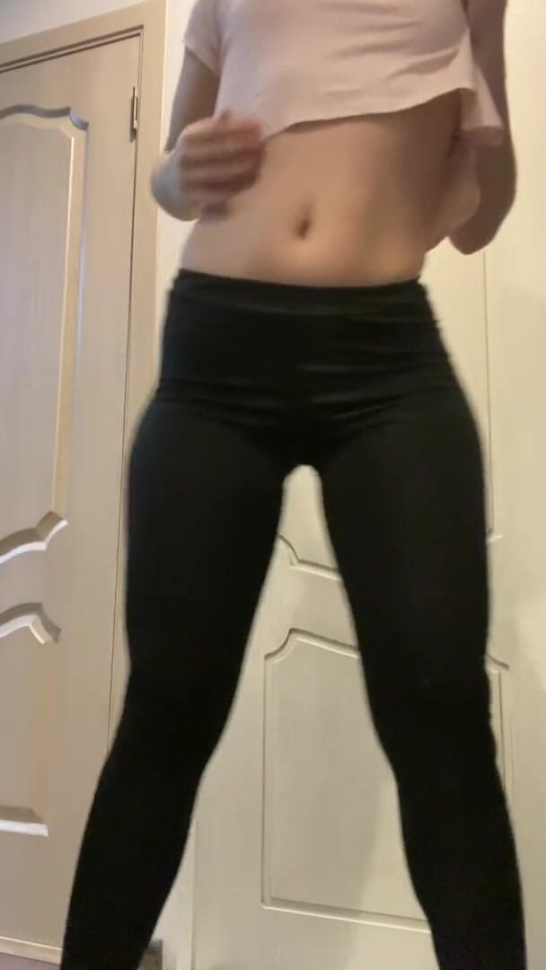 Fluffy bun: Baby dance in black tights and black panties