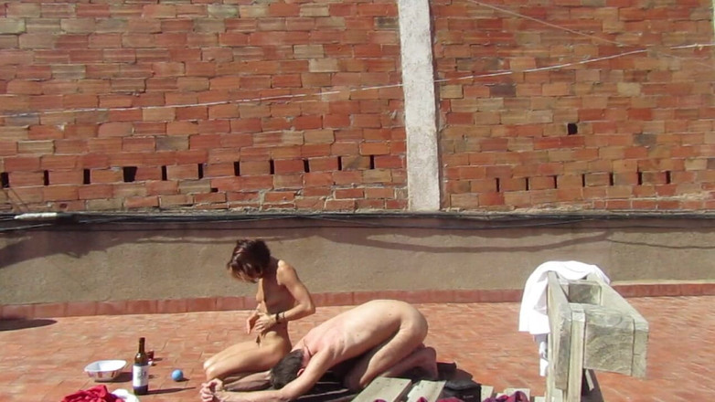 Magia Rosa: Amatérský pár šuká na terase, venkovní sex