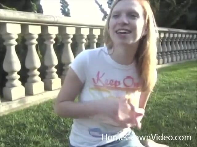 Homegrown Outdoor Sex: Chloe follada por una polla de extraños