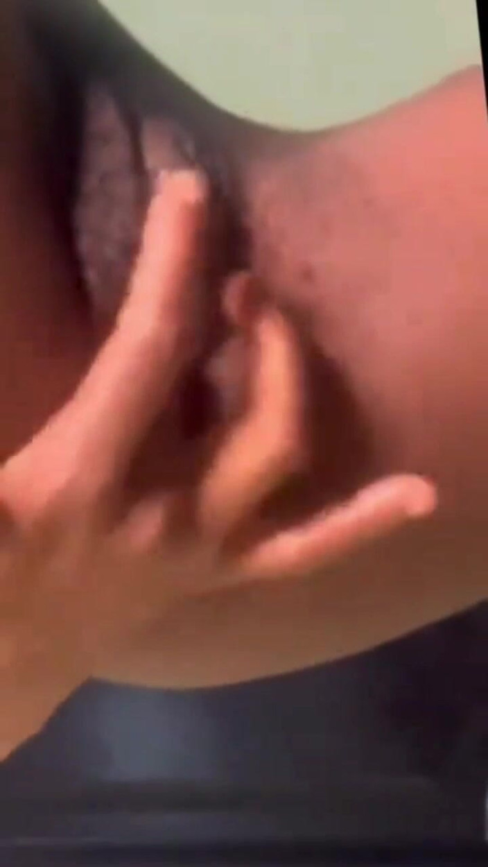 Freaky relatives: Ямайська дівчина, дупа