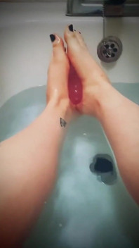 쩌는 젖은 발 POV 풋잡