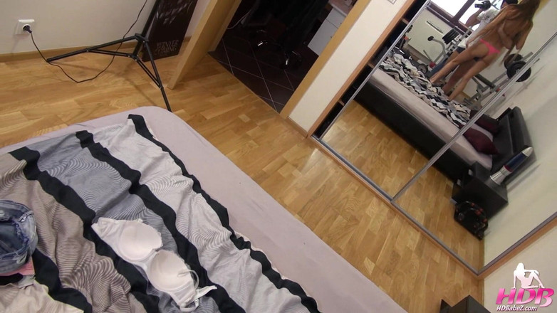 Fuck-Buddies: 120 - 01 질싸를 위해 섹스하는 아기