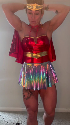 Simone Steele: Simone steele digodain sama cewek hot yang super hot