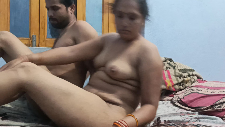 Samesarvice1987: La bhabhi sexy romatice baise avec son demi-frère