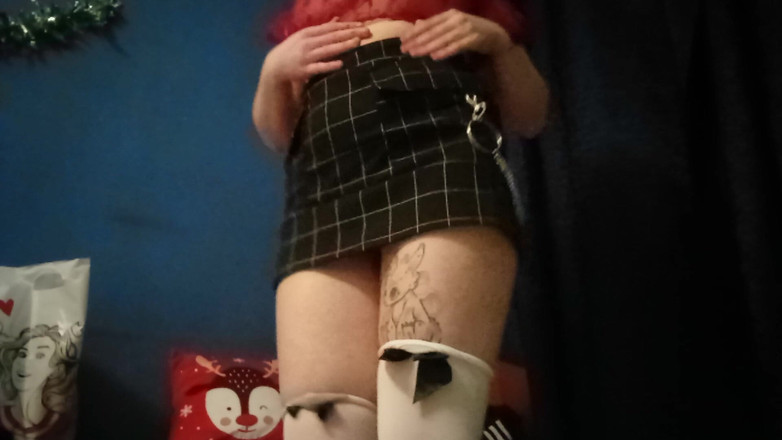 Miss_Kaprizzz19: Cuba Jangan Pancut Dari Striptis Saya, Saya Berbogel