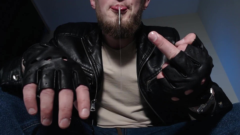 Hunky time: Deri Tükürüklü Alfa, Yem Hakimiyeti.