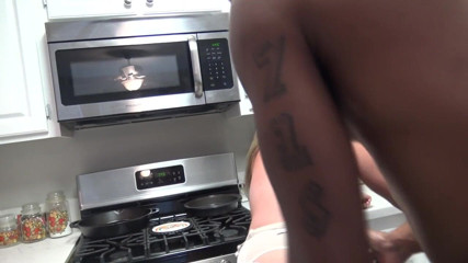 Tropical Lust: Horny house wife BBC cheat