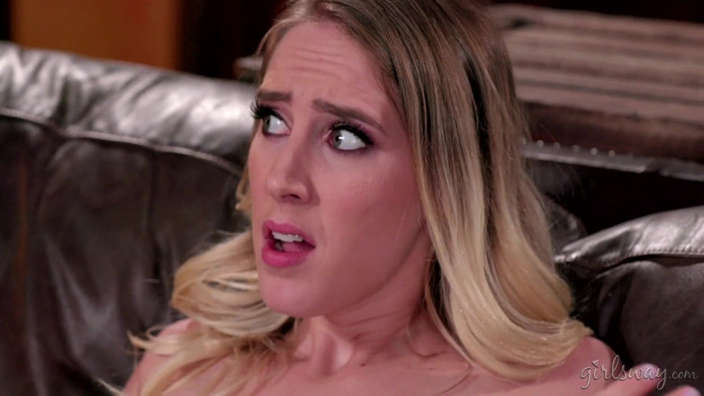 Girlsway: Girlsway surpriză cu ejaculare feminină