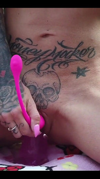 Plezier met dildo's buiten