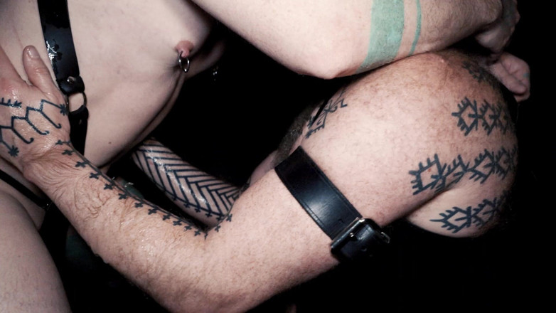 LUXurious Men: Aksi hot lesbian axel abysse dan fellball bagian dua - fisting