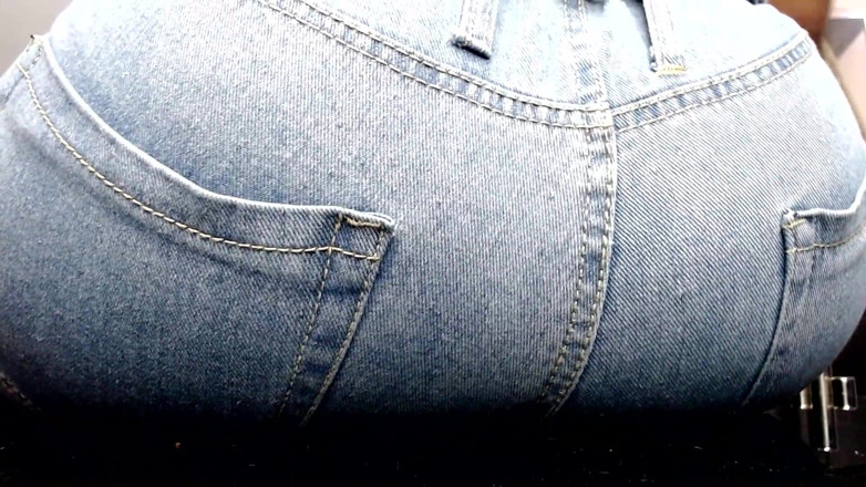 Maeling: Des parents ruinés dans une fyxiation en jean avec un...