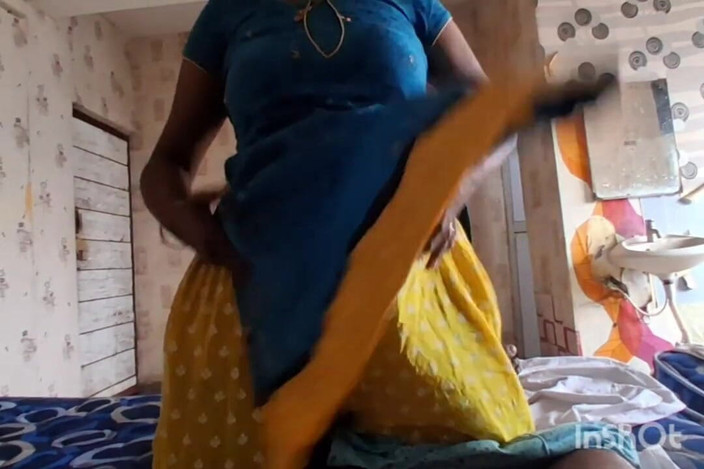 Funny couple porn studio: ライドと一緒にディープサックでフェラチオ