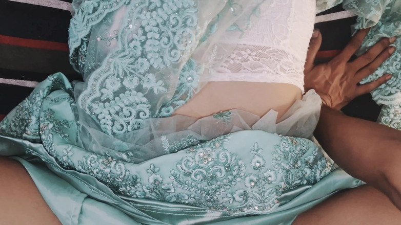 Soniya1997: Bhavi puja gợi cảm