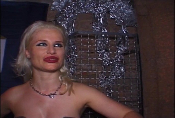 Absolute BDSM films - The original: Dominarea sfârcului