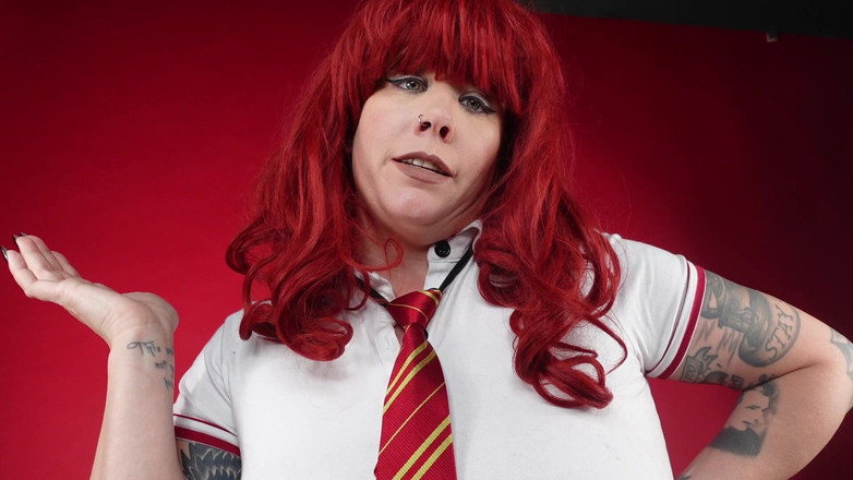 Deanna deadly: महिलाओं का दबदबा Hermione मौखिक रूप से आपको अपमानित करती है