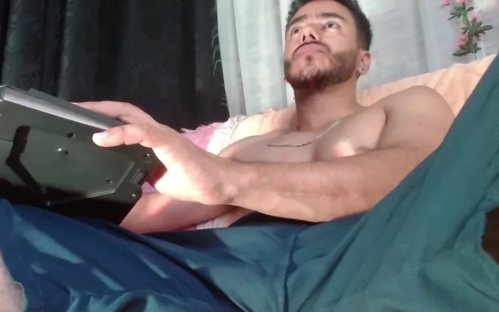 Tommhot: Stream Started 08/28/2024 11:03 Pm