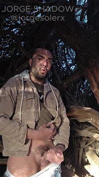 Pacciame durante la crociera mentre diversi ragazzi mi guardavano