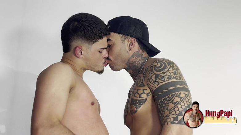 Hung Papi: Азаель Малума Відтрахана Без Презерватива, Хардкорний Анал Hung Papi