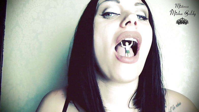 Goddess Misha Goldy: My Lips - É uma porta para o inferno para pequenos humanos!