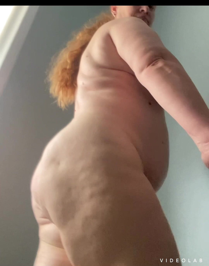 VikkiGeorgia: Gruby tyłek z bliska