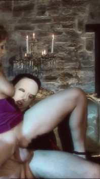 Pornohvězda Leah Lush je ošukaná zadkem duchem, který ji vlastní s velkým ptákem - Phantom of Castle 3