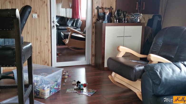 Wet Kelly: 아마추어 애널 섹스 - 욕망에 찬 아내가 남편을 위해 준비하고 입에 사정한 채 항문 성교를 받다