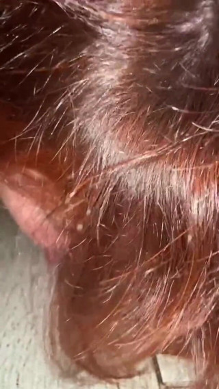Elena917: Hotel-toiletten lecken, mit toilettenbürste ficken und damit von anal kommen