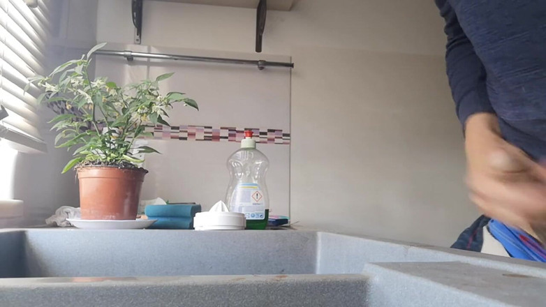 Rafael Torreano: Sinki Jerkoff di dapur