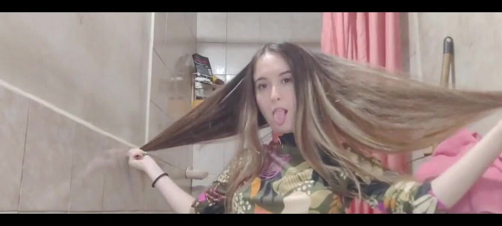 RavenHearth666VIP: Ich liebe es, meine haare zu bürsten